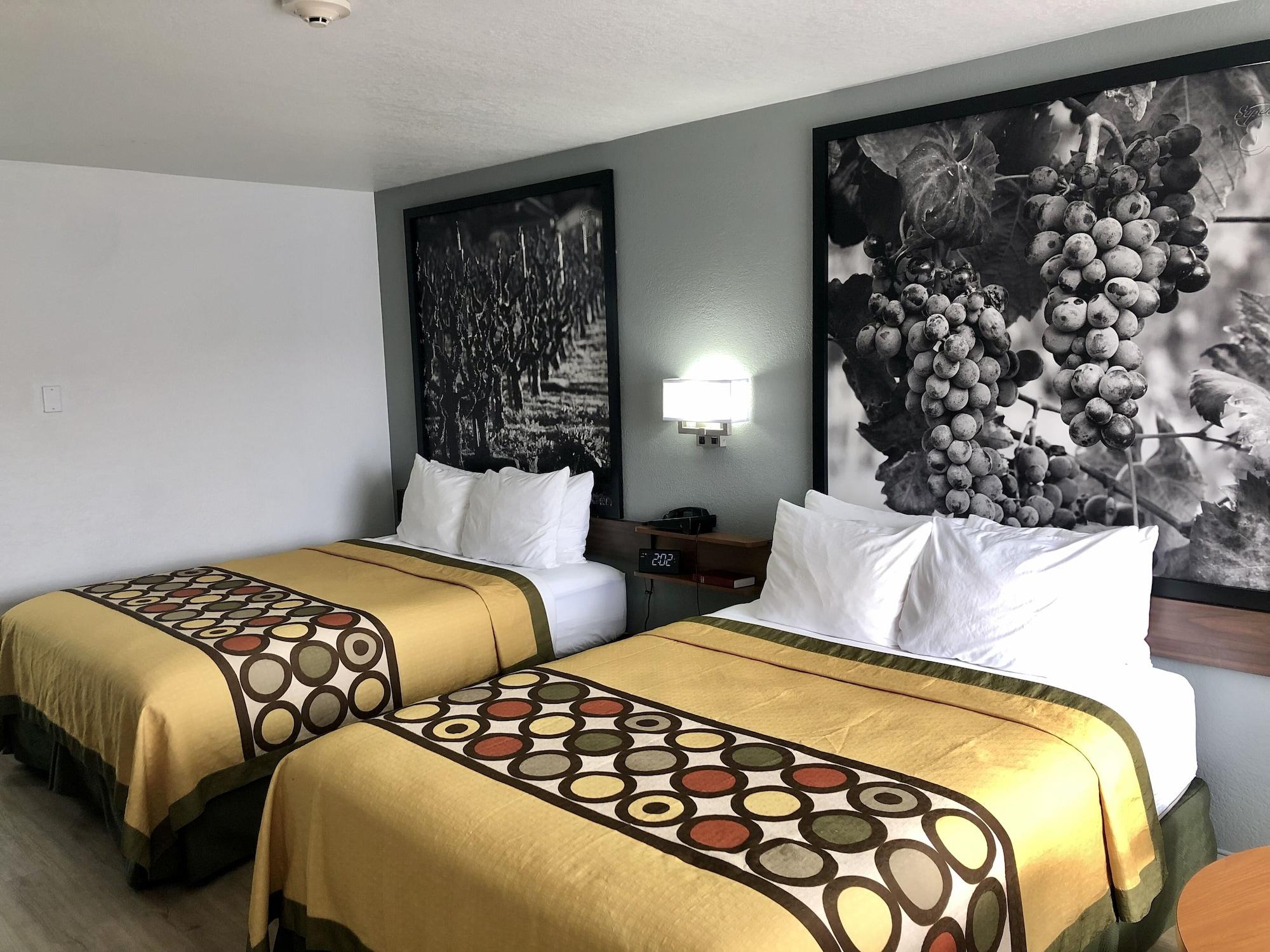 Super 8 By Wyndham Fort Bragg Zewnętrze zdjęcie