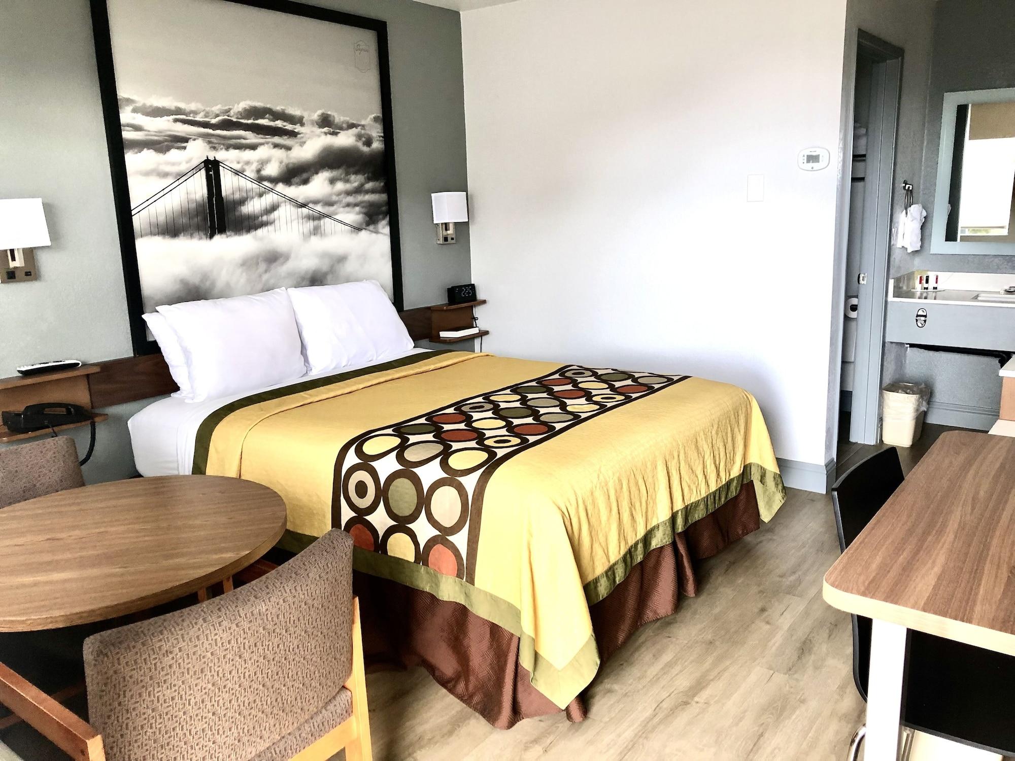 Super 8 By Wyndham Fort Bragg Zewnętrze zdjęcie
