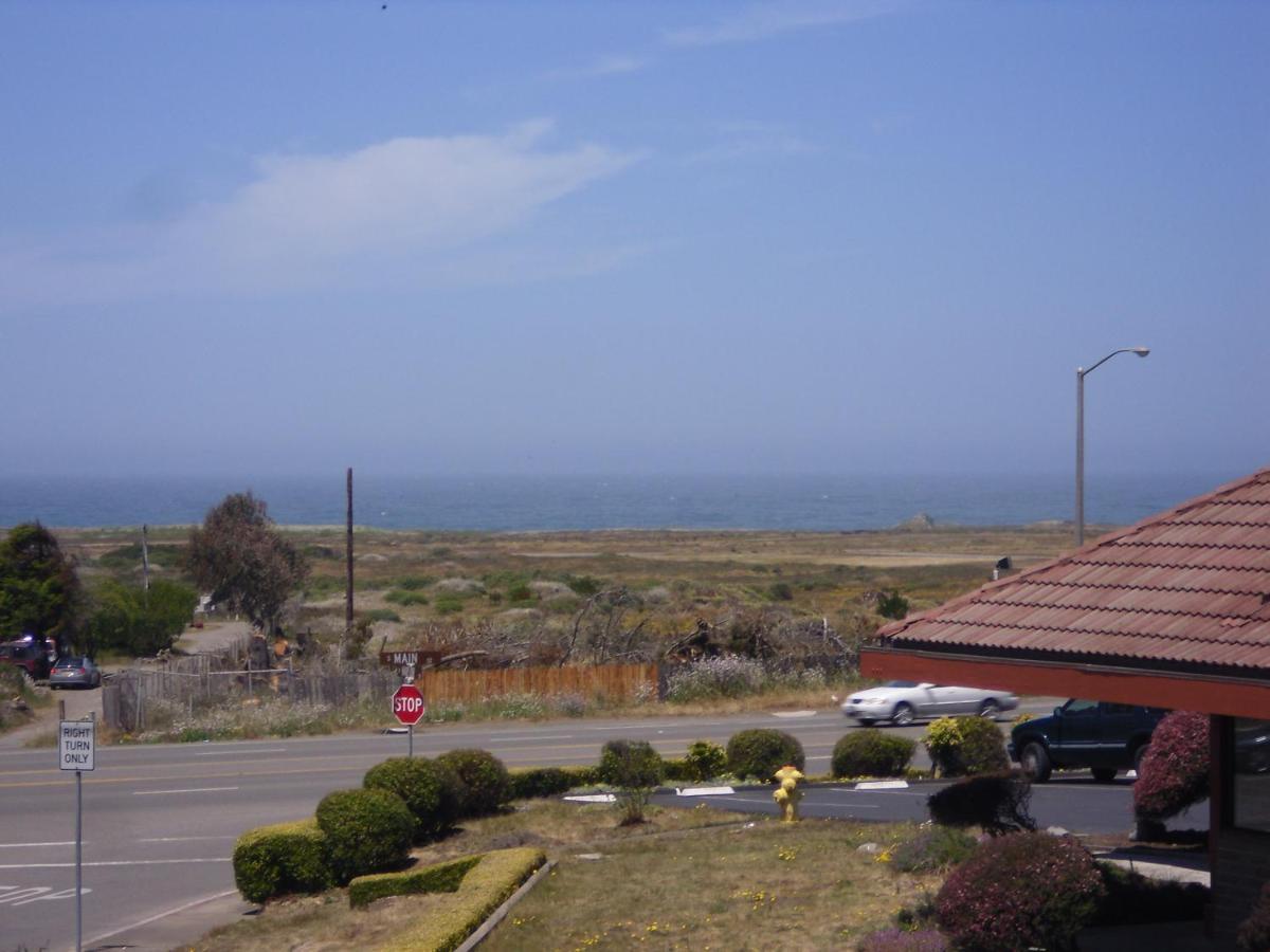 Super 8 By Wyndham Fort Bragg Zewnętrze zdjęcie